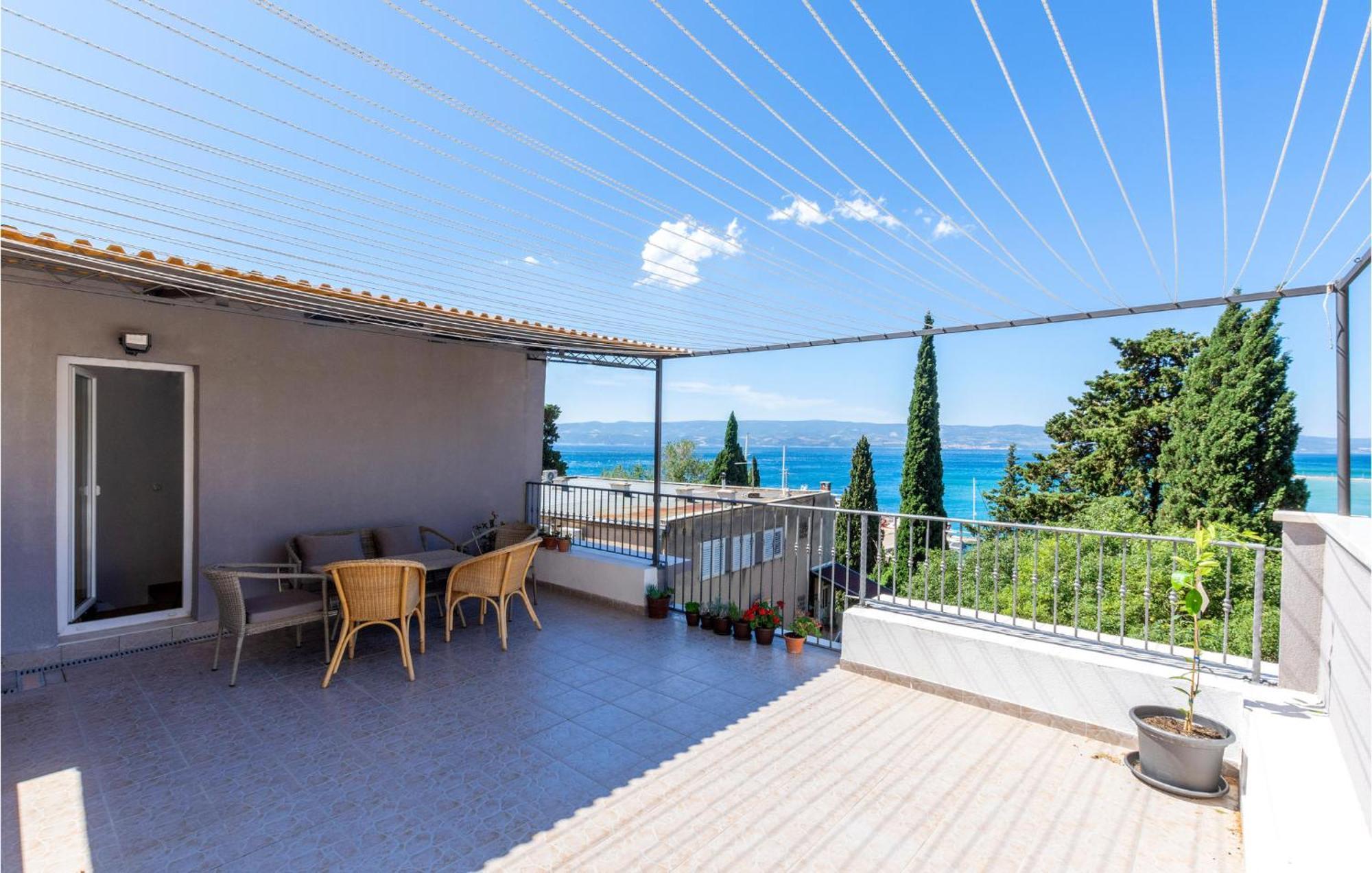 Gorgeous Apartment In Omis With Kitchen Eksteriør bilde