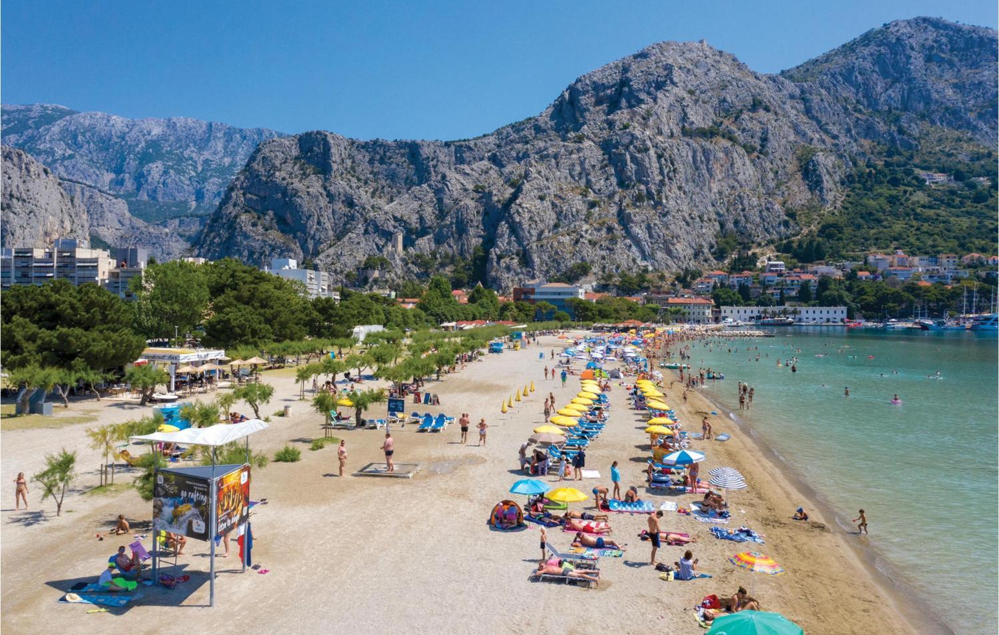 Gorgeous Apartment In Omis With Kitchen Eksteriør bilde